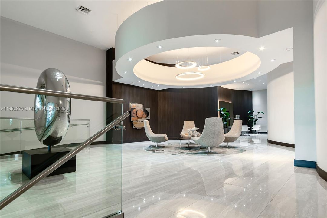 En Venta: $5,500,000 (4 camas, 3 baños, 3100 Pies cuadrados)