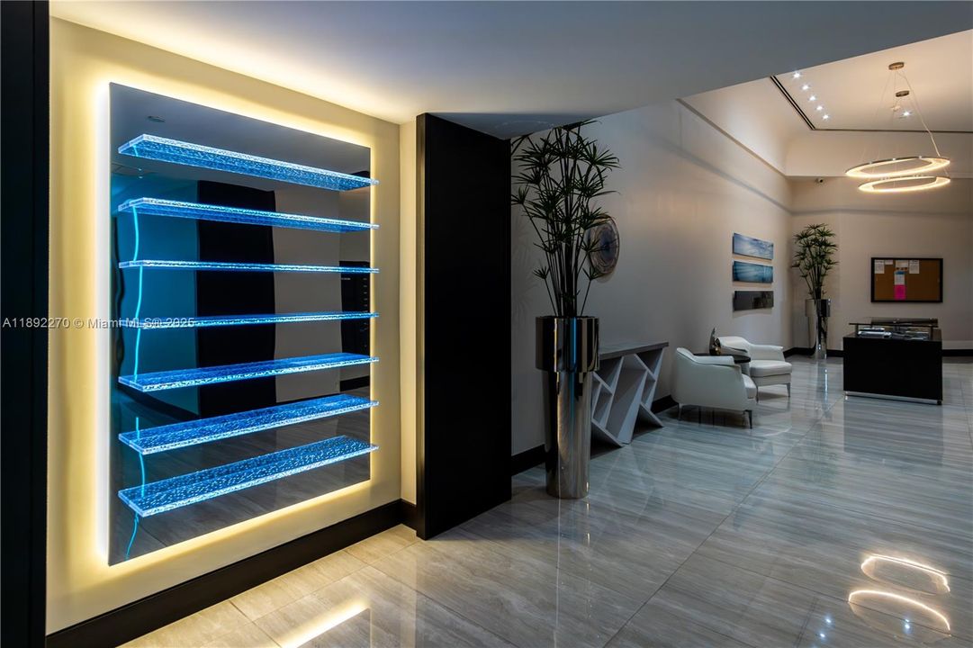 En Venta: $5,500,000 (4 camas, 3 baños, 3100 Pies cuadrados)