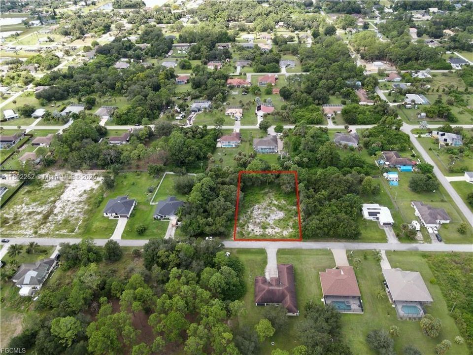 待售: $84,500 (0.50 acres)