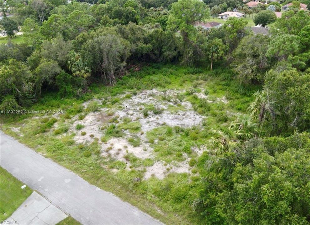 待售: $84,500 (0.50 acres)