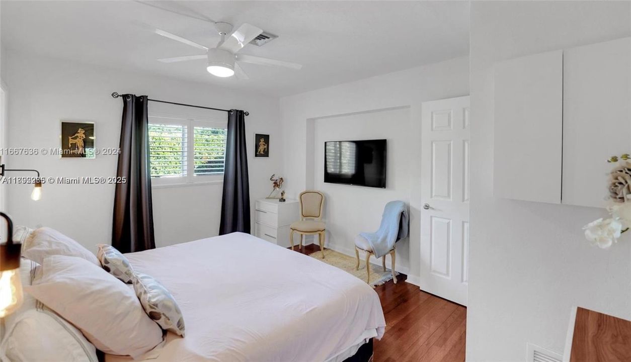 В аренду: $4,699 (3 спален, 2 ванн, 1584 Квадратных фут)