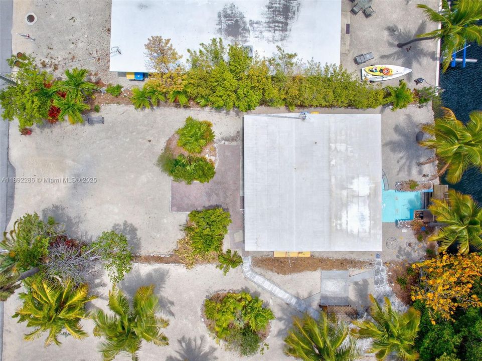 Overhead view of the solid house