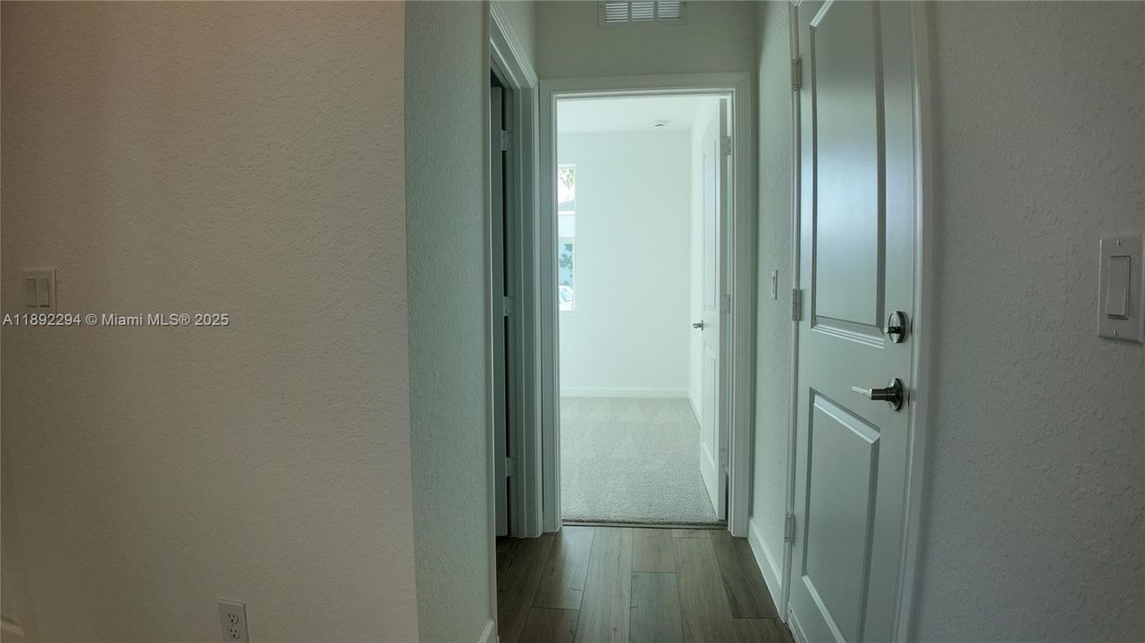 Недавно арендовано: $2,490 (3 спален, 2 ванн, 0 Квадратных фут)