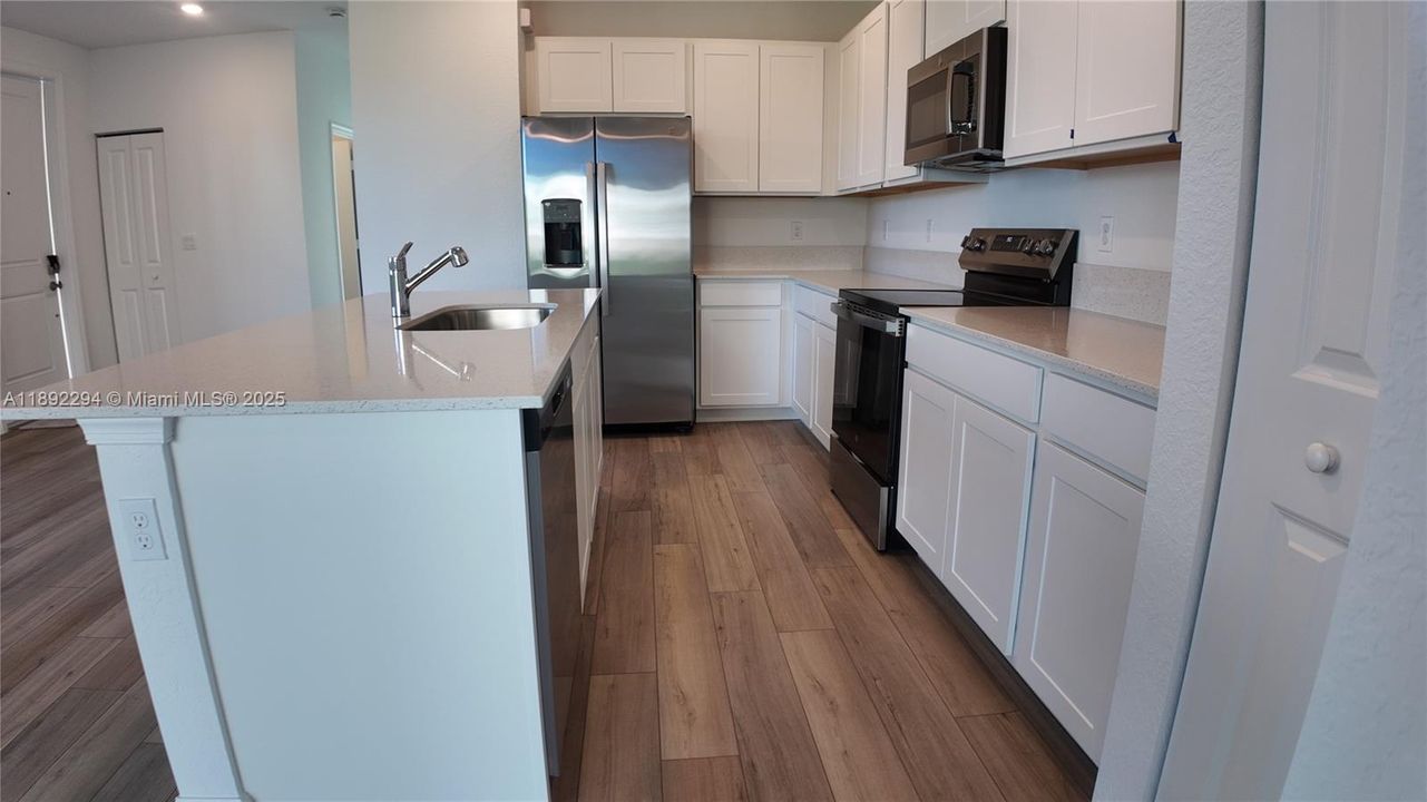 Недавно арендовано: $2,490 (3 спален, 2 ванн, 0 Квадратных фут)