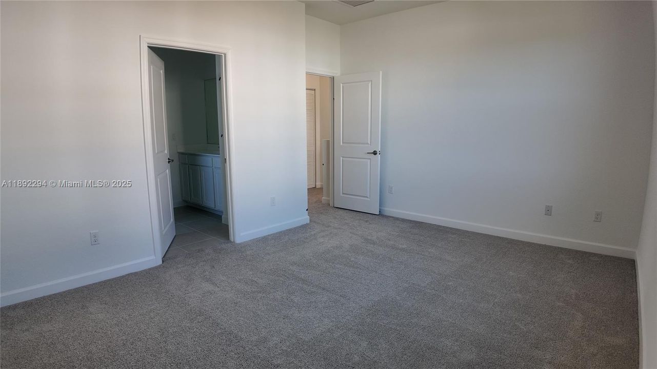 Недавно арендовано: $2,490 (3 спален, 2 ванн, 0 Квадратных фут)