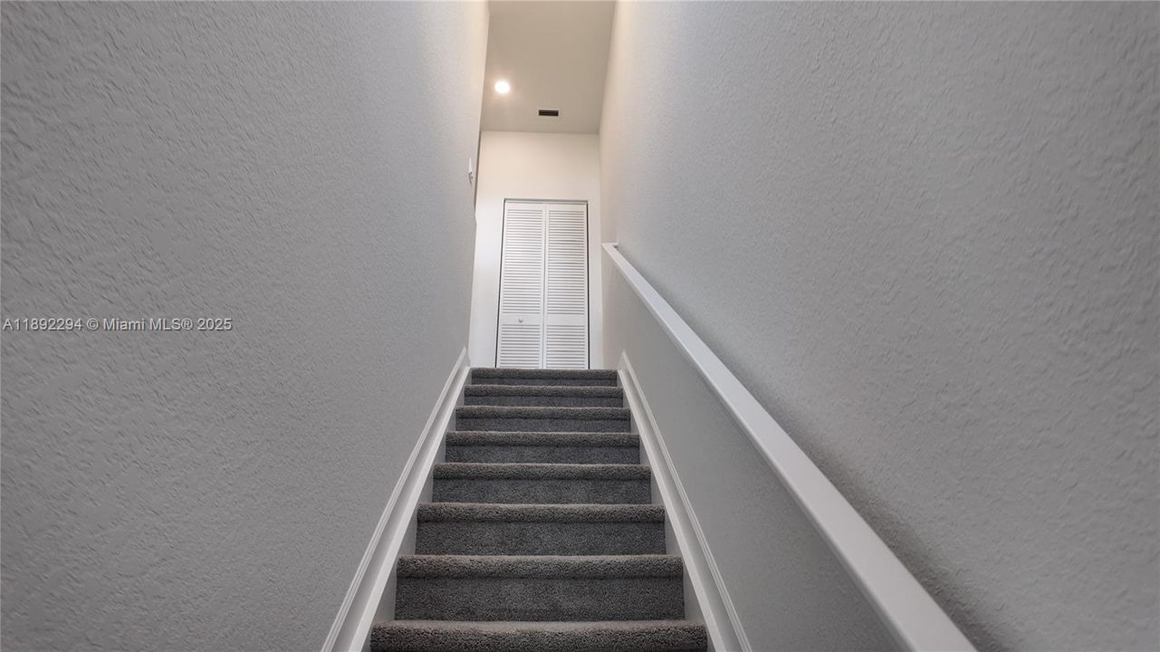 Недавно арендовано: $2,490 (3 спален, 2 ванн, 0 Квадратных фут)