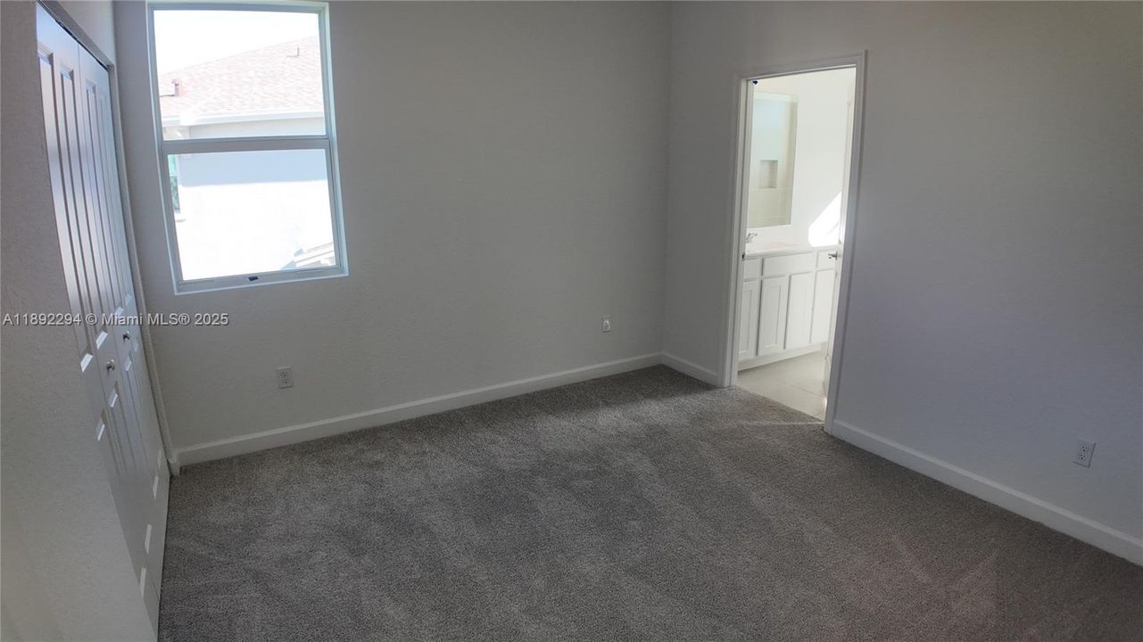 Недавно арендовано: $2,490 (3 спален, 2 ванн, 0 Квадратных фут)