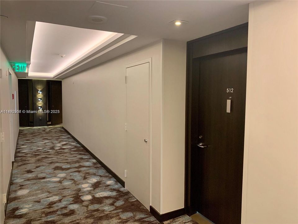 For Sale: $1,095,000 (2 beds, 2 baths, 1520 Square Feet)