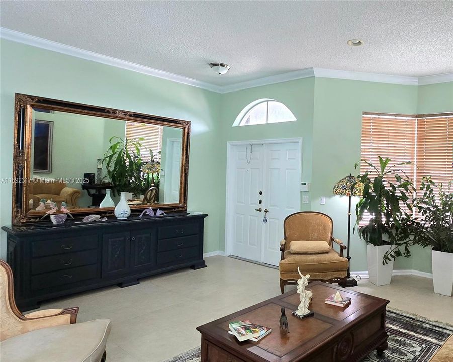 Active With Contract: $735,000 (3 beds, 2 baths, 1829 Square Feet)