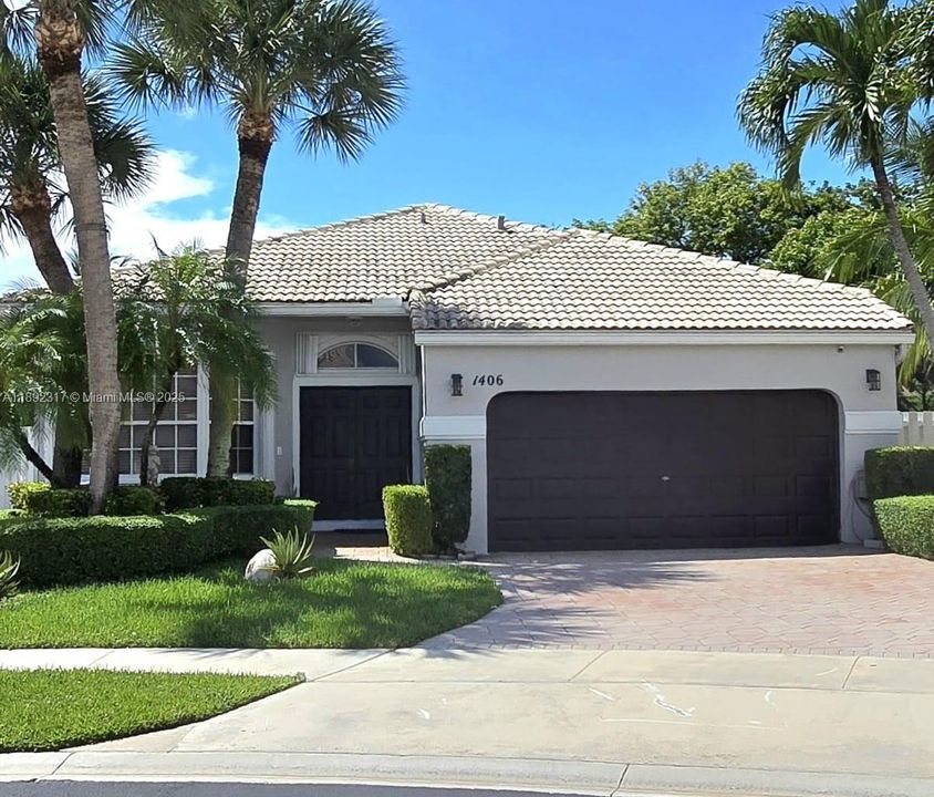 Active With Contract: $735,000 (3 beds, 2 baths, 1829 Square Feet)