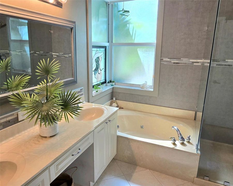 Active With Contract: $735,000 (3 beds, 2 baths, 1829 Square Feet)