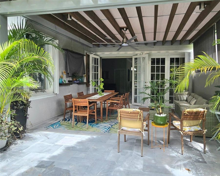 Active With Contract: $735,000 (3 beds, 2 baths, 1829 Square Feet)