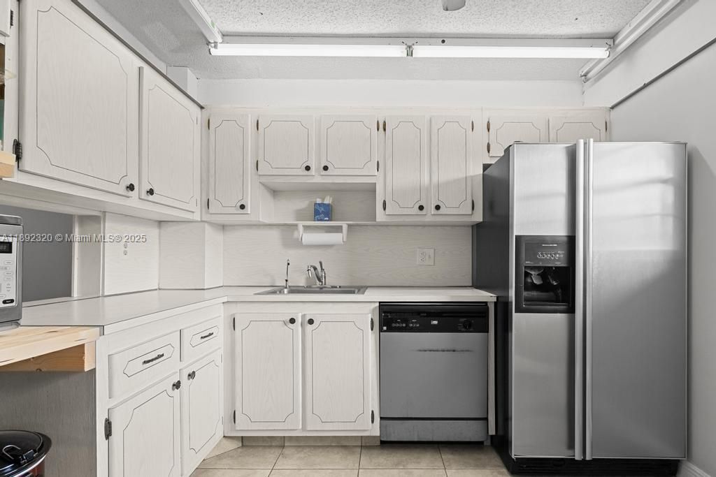 Recently Sold: $89,900 (1 beds, 1 baths, 730 Square Feet)