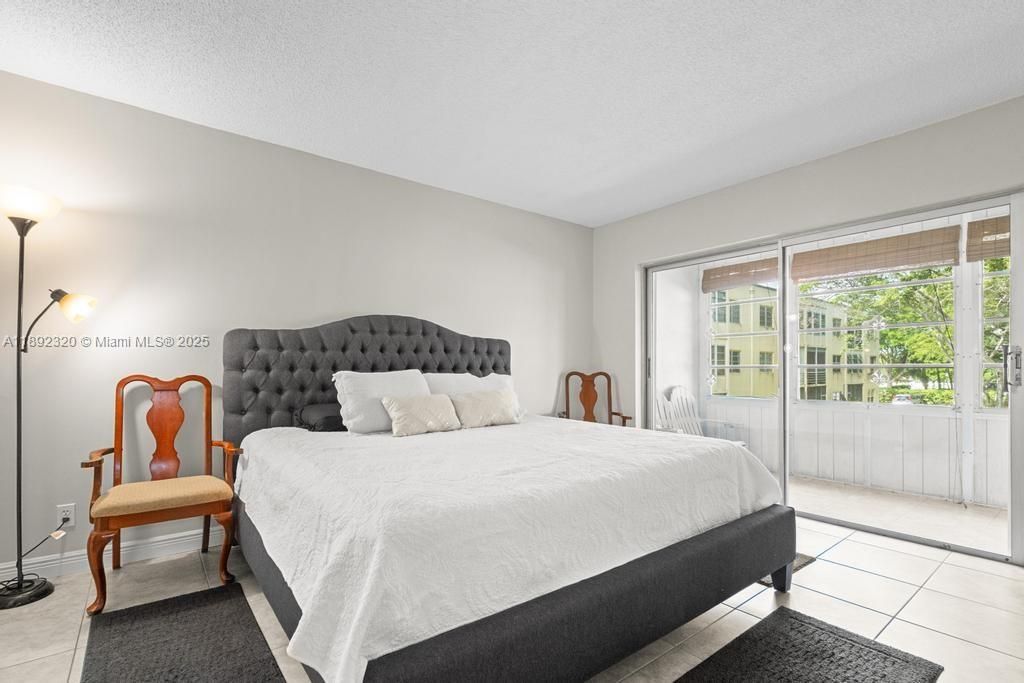 Recently Sold: $89,900 (1 beds, 1 baths, 730 Square Feet)