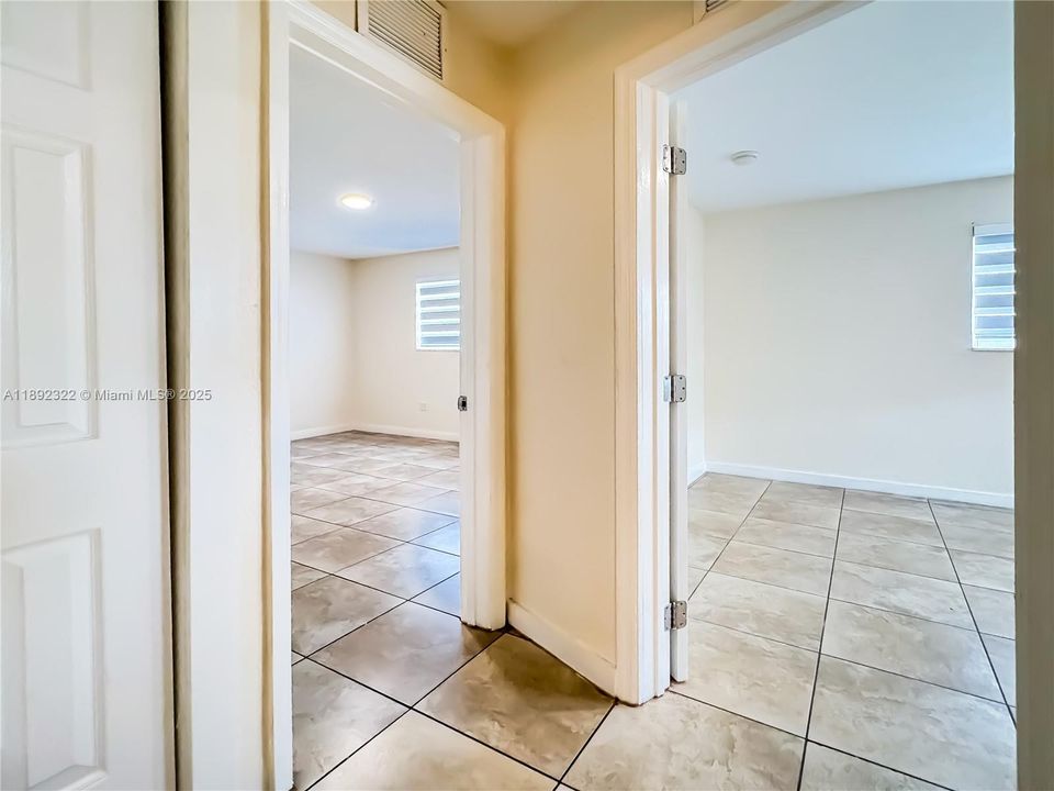 合同活跃: $975,000 (0 贝兹, 0 浴室, 3824 平方英尺)