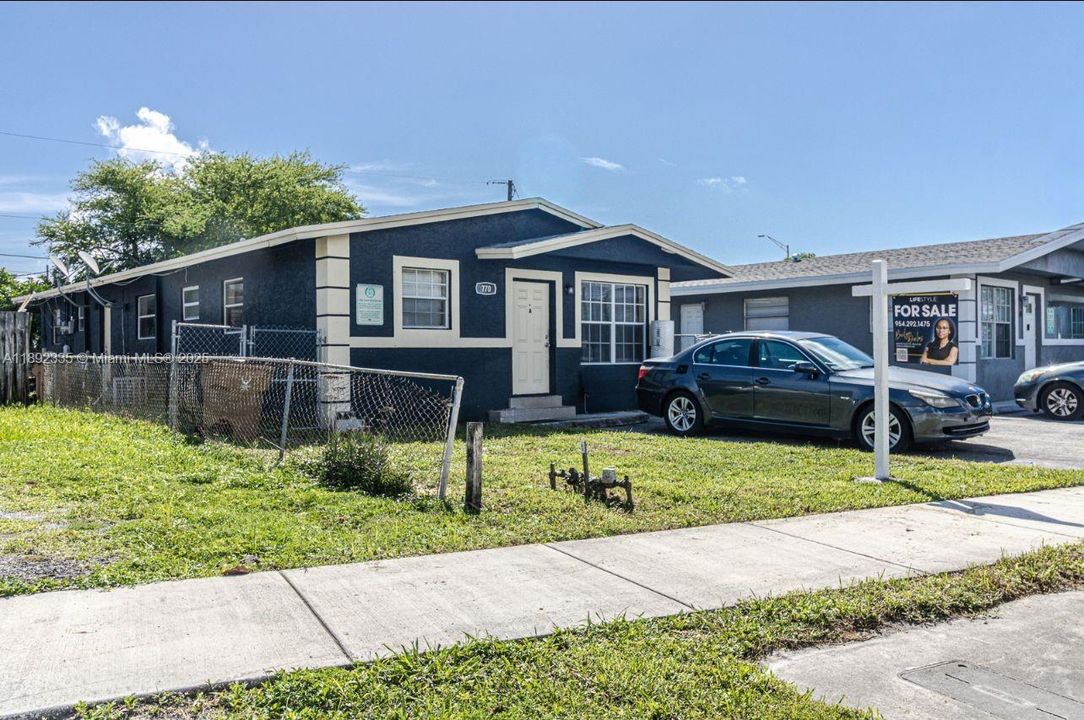 En Venta: $549,000 (0 camas, 0 baños, 1465 Pies cuadrados)