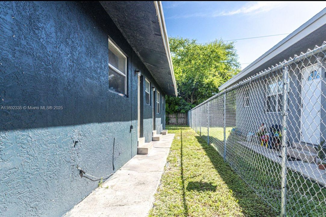 En Venta: $549,000 (0 camas, 0 baños, 1465 Pies cuadrados)