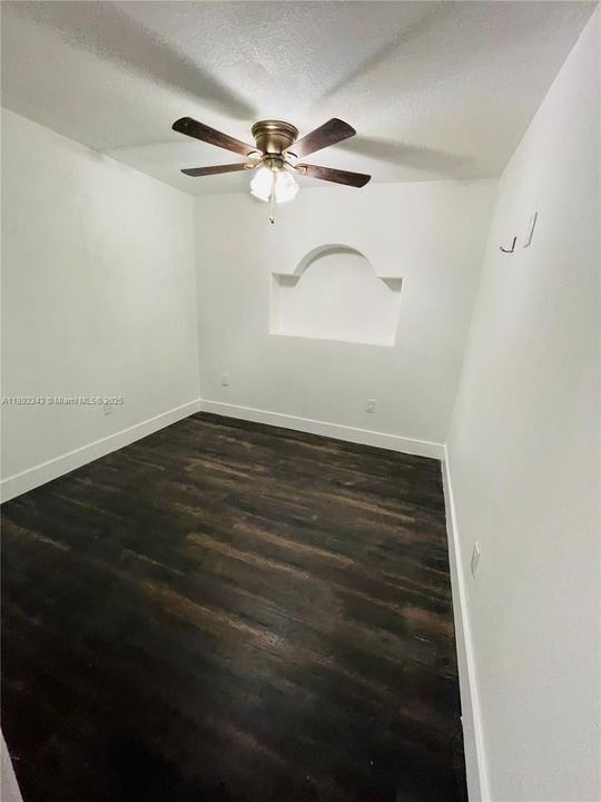 待售: $545,000 (3 贝兹, 2 浴室, 1590 平方英尺)