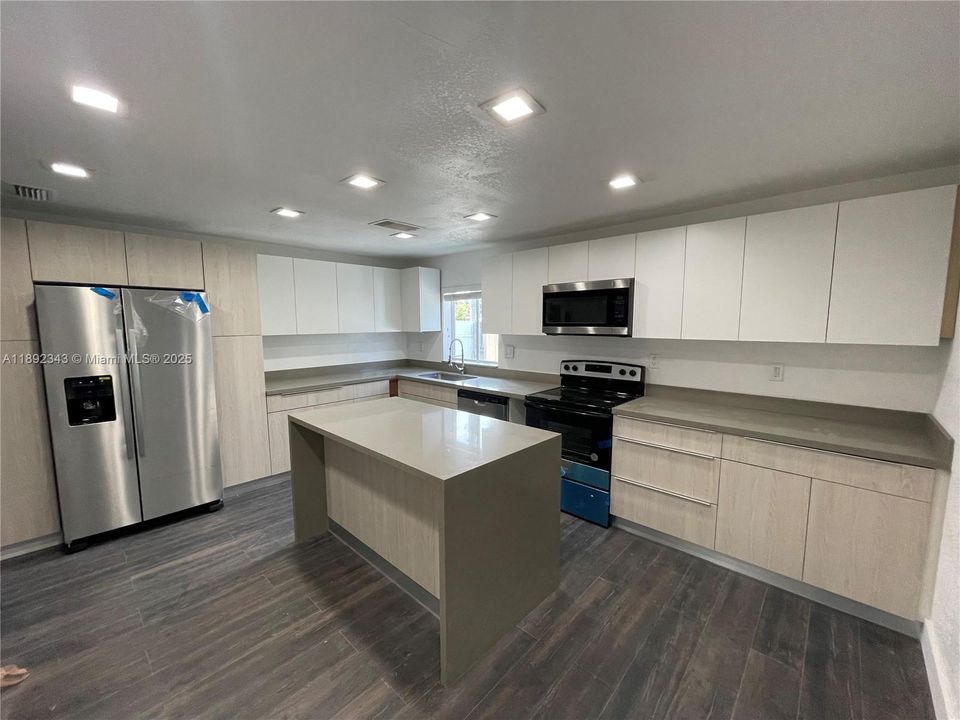 待售: $545,000 (3 贝兹, 2 浴室, 1590 平方英尺)