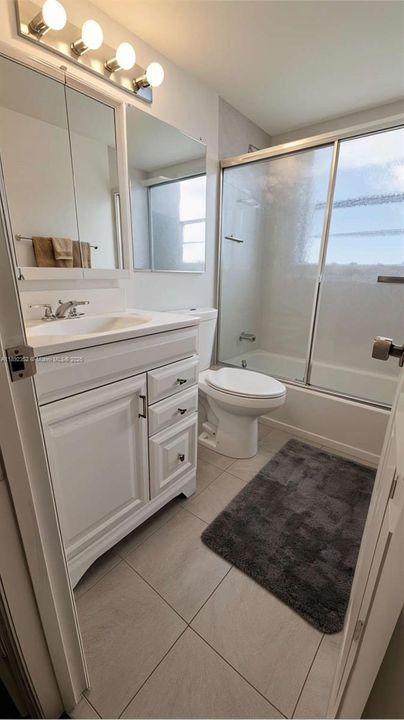 待售: $159,000 (2 贝兹, 1 浴室, 860 平方英尺)