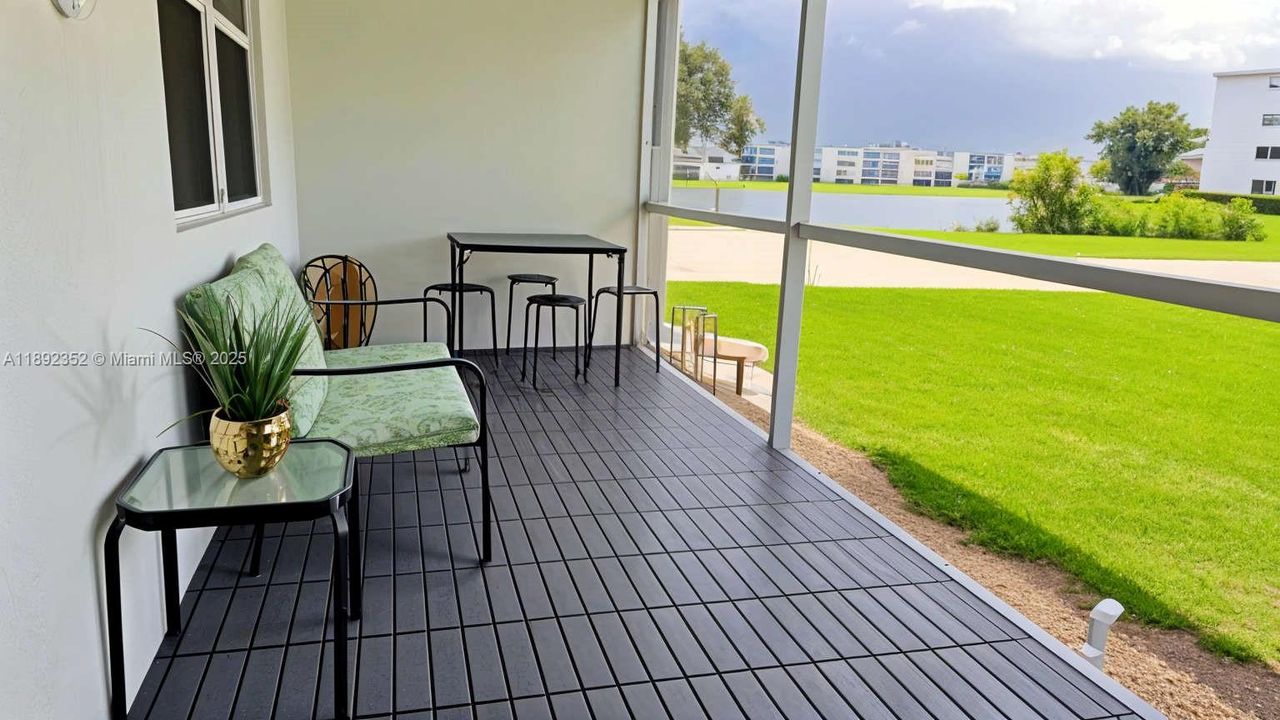 待售: $159,000 (2 贝兹, 1 浴室, 860 平方英尺)