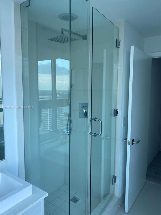 En Venta: $719,000 (1 camas, 1 baños, 706 Pies cuadrados)