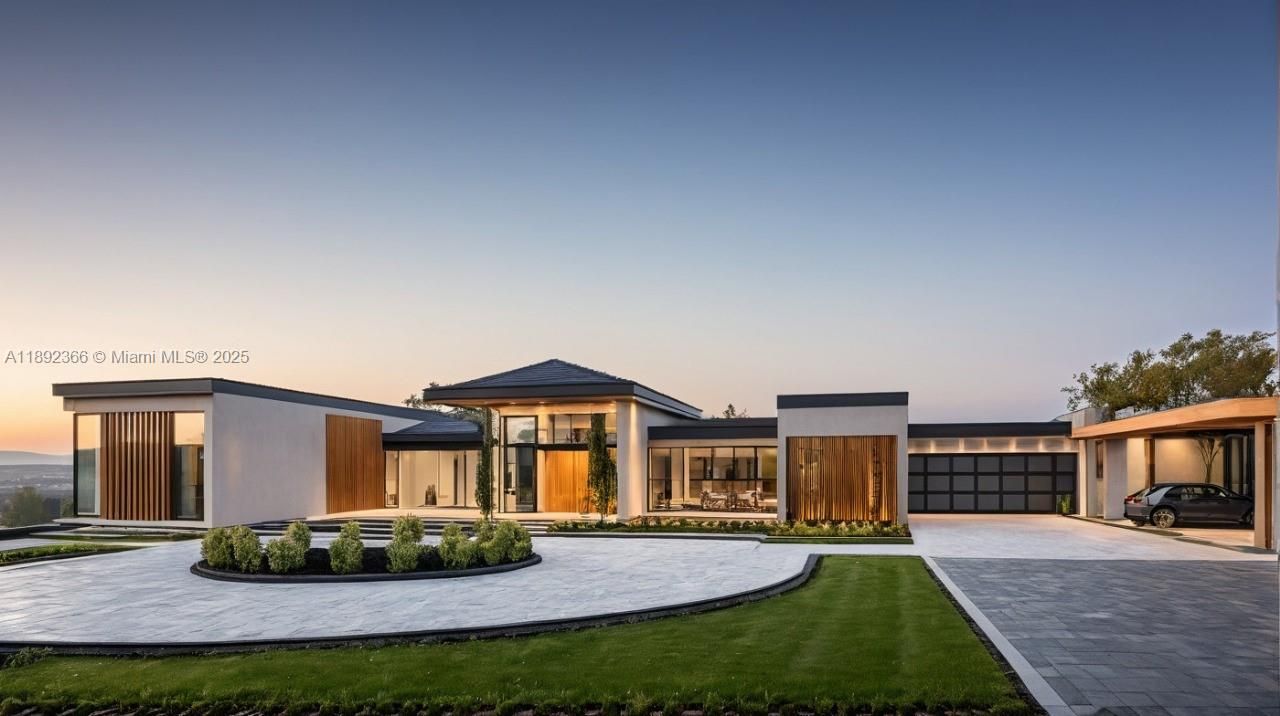 На продажу: $1,799,000 (1.62 acres)