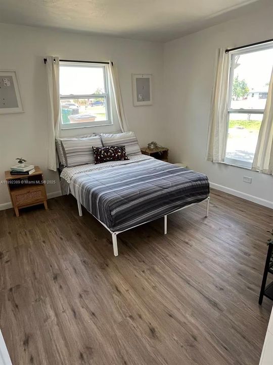 В аренду: $1,650 (2 спален, 1 ванн, 800 Квадратных фут)