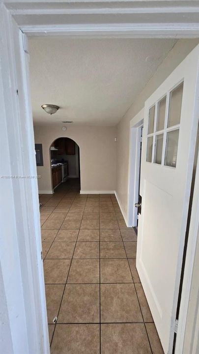 Recientemente alquilado: $975 (3 camas, 1 baños, 3485 Pies cuadrados)