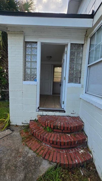 Recientemente alquilado: $975 (3 camas, 1 baños, 3485 Pies cuadrados)