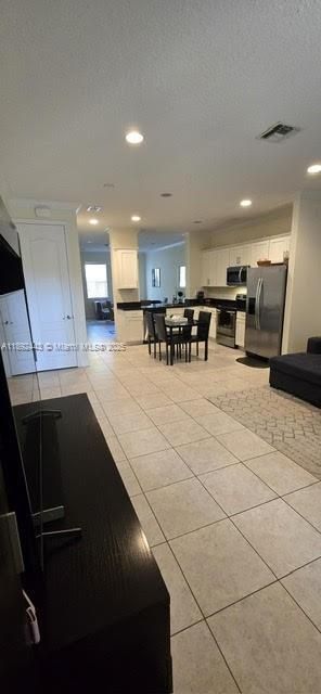 En Venta: $355,000 (3 camas, 2 baños, 1590 Pies cuadrados)