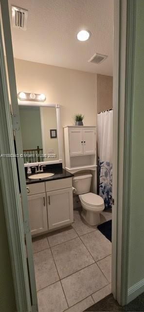 En Venta: $355,000 (3 camas, 2 baños, 1590 Pies cuadrados)