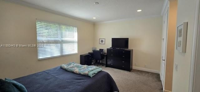 En Venta: $355,000 (3 camas, 2 baños, 1590 Pies cuadrados)