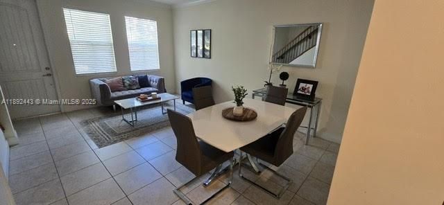 En Venta: $355,000 (3 camas, 2 baños, 1590 Pies cuadrados)