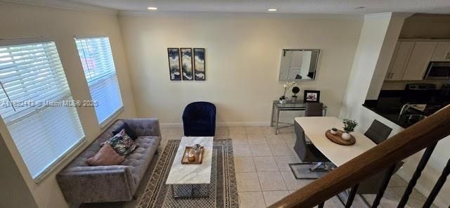 En Venta: $355,000 (3 camas, 2 baños, 1590 Pies cuadrados)