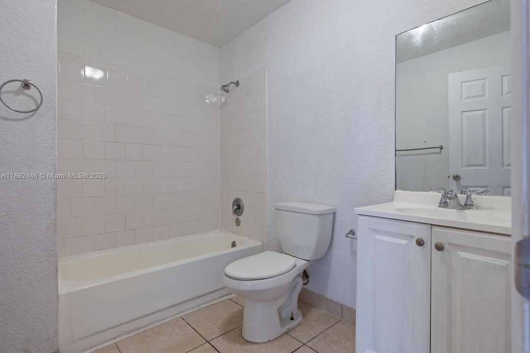 For Sale: $260,000 (3 beds, 1 baths, 1167 Square Feet)