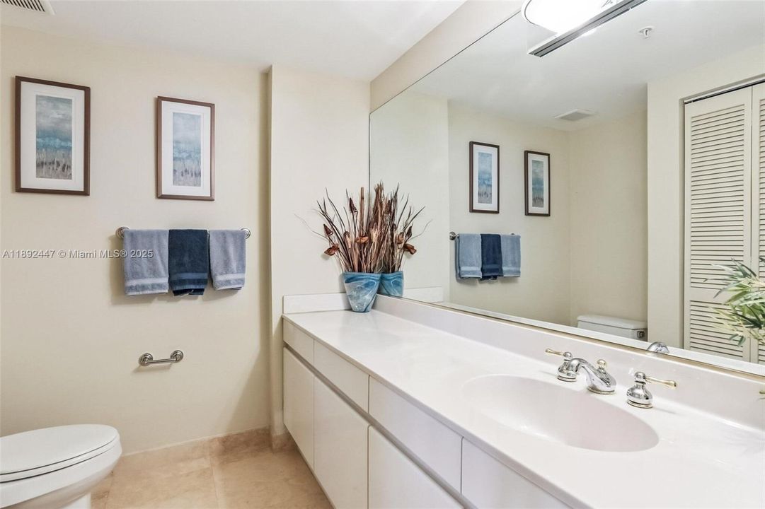 For Sale: $3,450,100 (3 beds, 2 baths, 2660 Square Feet)