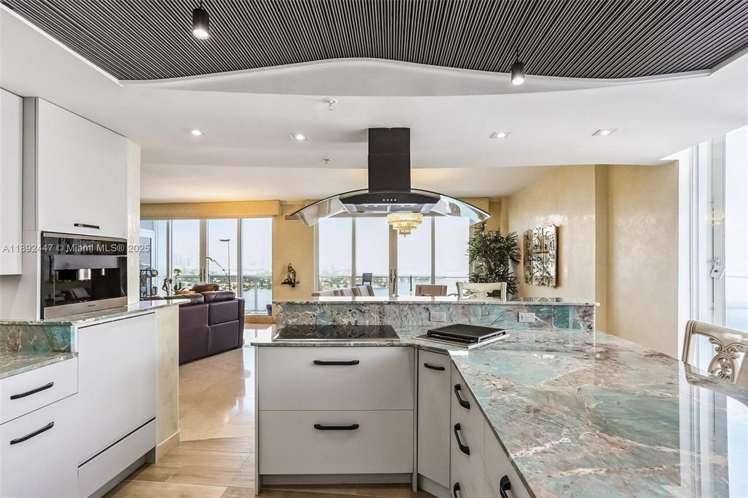 For Sale: $3,450,100 (3 beds, 2 baths, 2660 Square Feet)