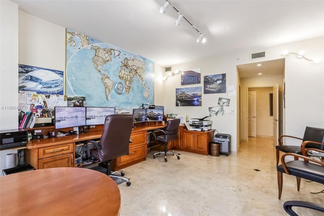 For Sale: $3,450,100 (3 beds, 2 baths, 2660 Square Feet)