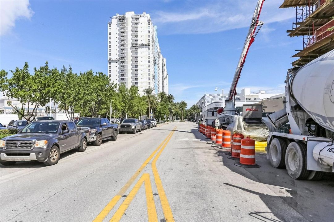 For Sale: $3,450,100 (3 beds, 2 baths, 2660 Square Feet)