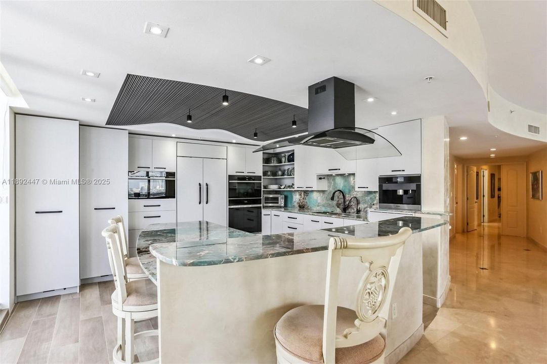 For Sale: $3,450,100 (3 beds, 2 baths, 2660 Square Feet)