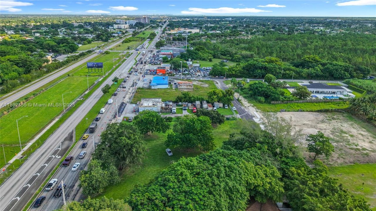 待售: $750,000 (0 贝兹, 0 浴室, 0 平方英尺)