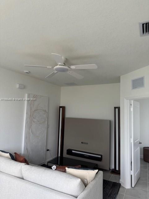 最近租的: $1,500 (1 贝兹, 1 浴室, 0 平方英尺)