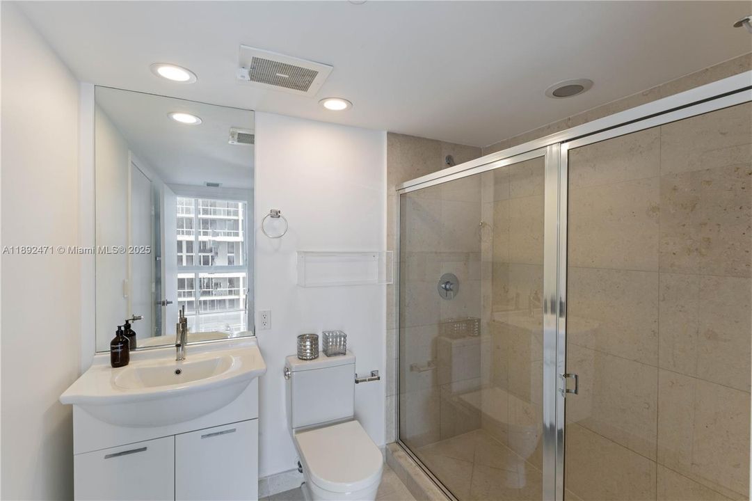 待售: $899,000 (2 贝兹, 2 浴室, 1168 平方英尺)