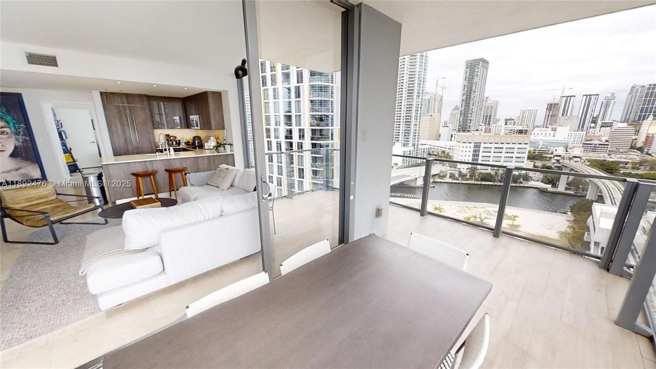 For Sale: $959,990 (2 beds, 2 baths, 1265 Square Feet)