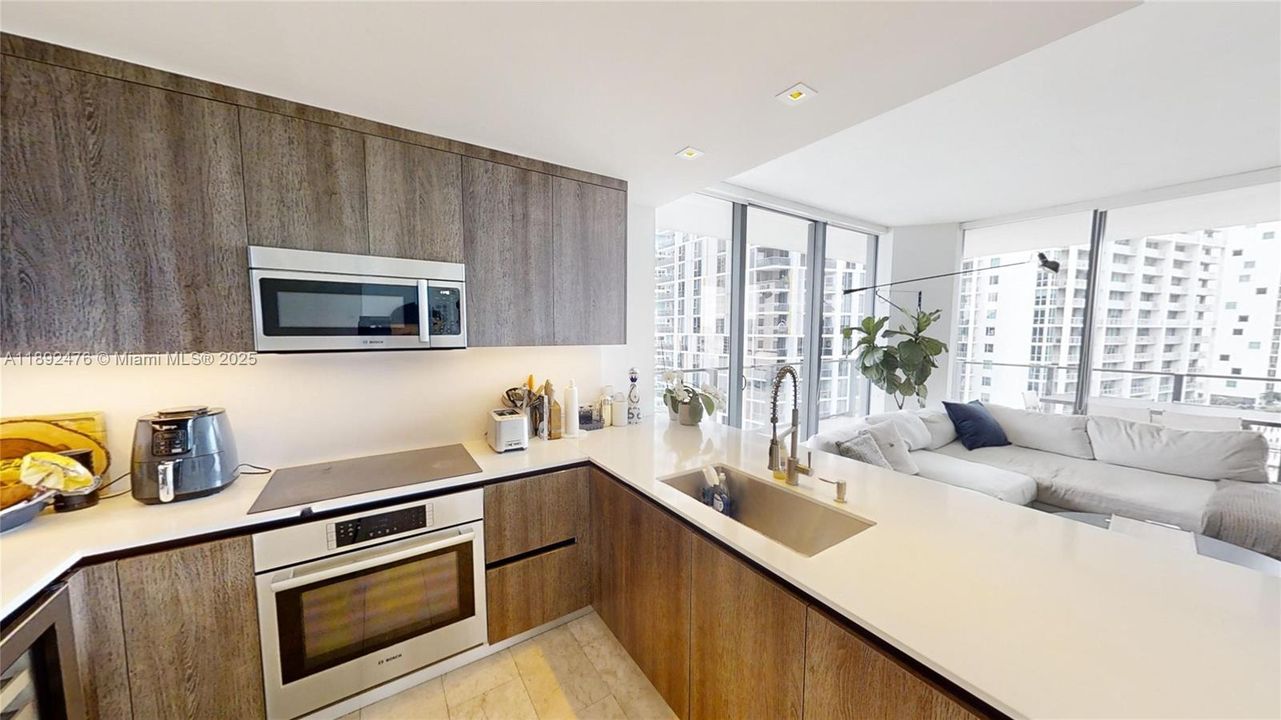 For Sale: $959,990 (2 beds, 2 baths, 1265 Square Feet)