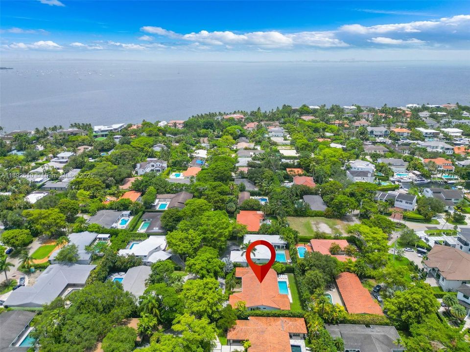 For Sale: $3,900,000 (5 beds, 4 baths, 3458 Square Feet)