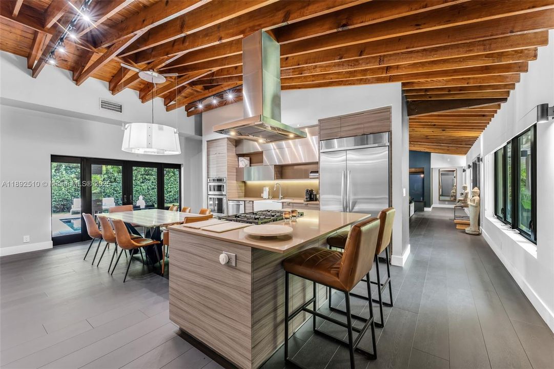 For Sale: $3,900,000 (5 beds, 4 baths, 3458 Square Feet)