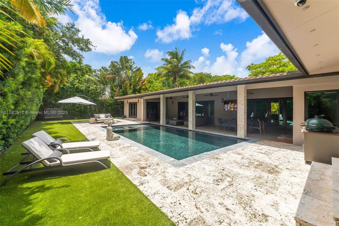 For Sale: $3,900,000 (5 beds, 4 baths, 3458 Square Feet)