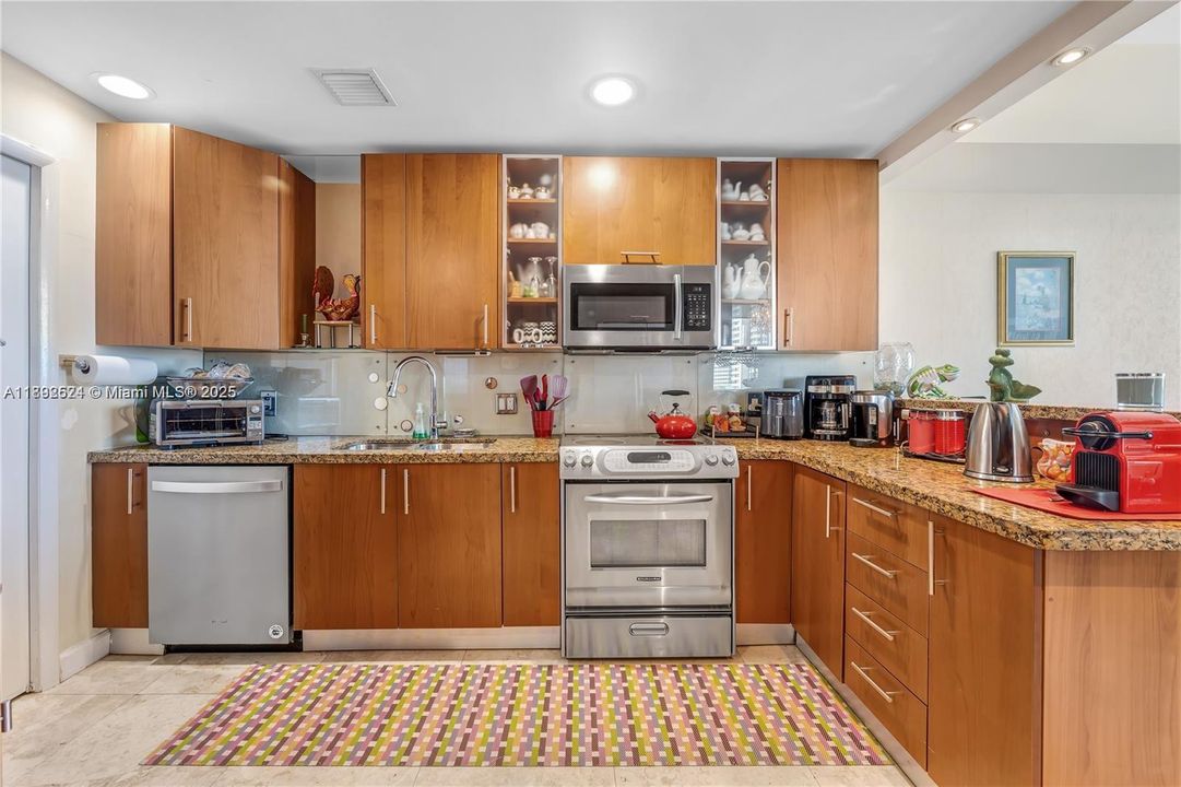 Activo con contrato: $650,000 (2 camas, 2 baños, 1802 Pies cuadrados)